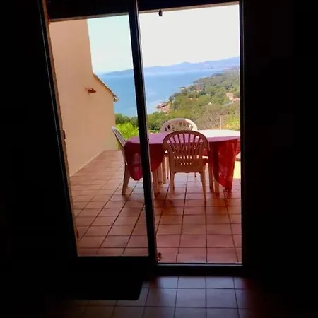 Charmante Petite Maison Vue Panoramique Et Proximite *