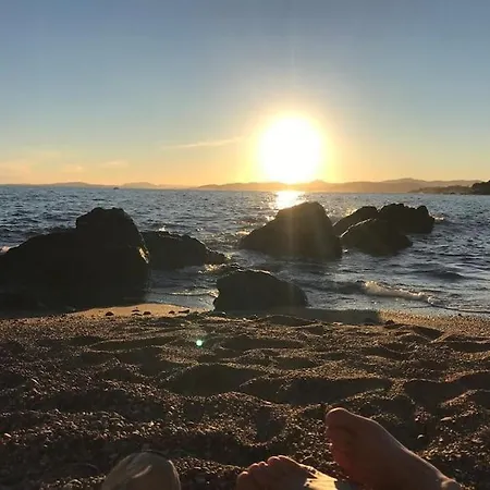 Chalet Charmante Petite Maison Vue Panoramique Et Proximité Saint-Raphaël